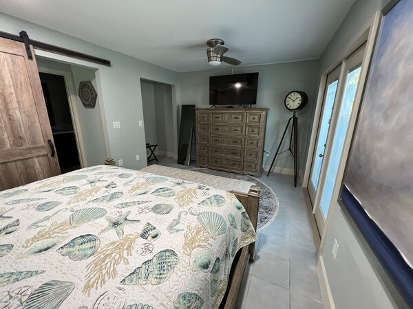 Captain's Quarters Photo 2